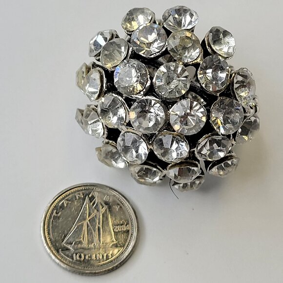 Large Statement Crystal Ring, Huge Crystal Cocktail Ring - Picture 4 of 7